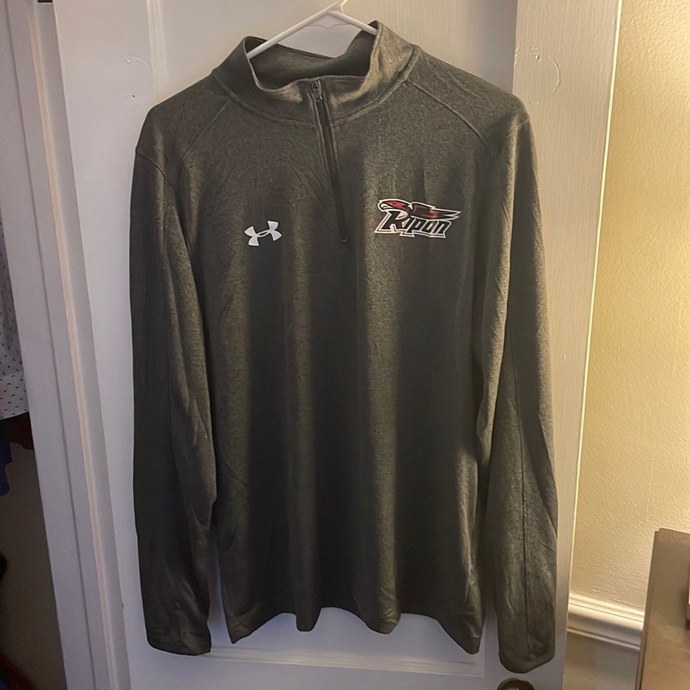 Ripon College Quarter Zip Size L!